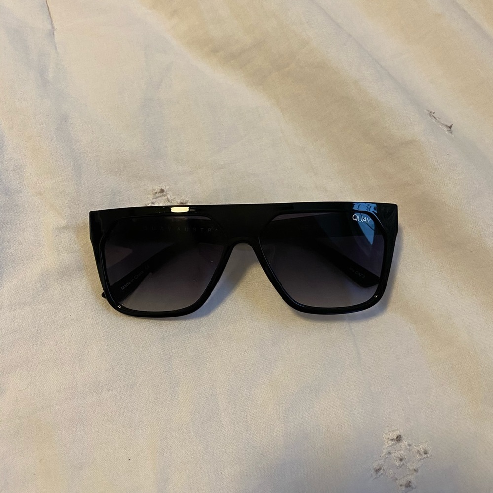 Jaclyn Hill X Quay Australia Very Busy sunglasses
